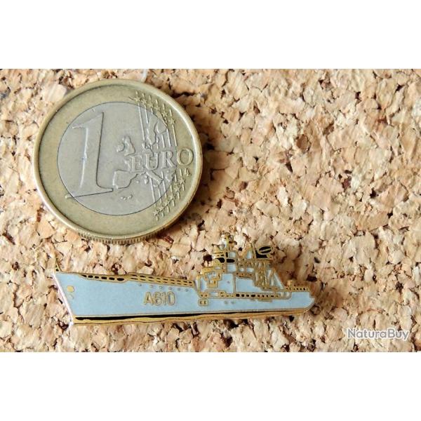 Pin's MARINE MILITAIRE - BEE A610 Ile d'Ol�ron (B�timent Essais Exp�rimentations) - EMAIL - Gr FIA