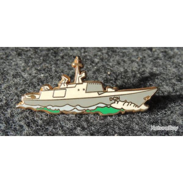 Pin's MARINE MILITAIRE - Fr�gate Lafayette - EMAIL - fabricant ARTHUS BERTRAND