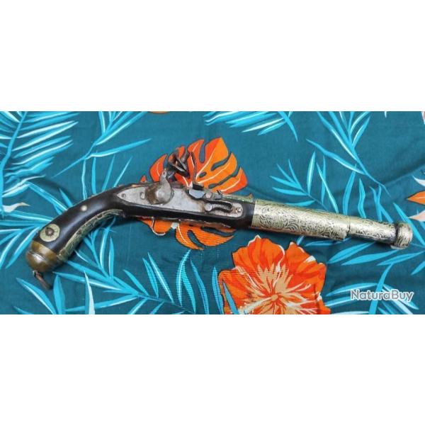 Pistolet � silex  pour  restaurateur sp�cialis�