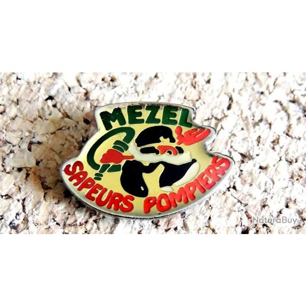Pin's SAPEURS POMPIERS - SP de MEZEL 63 - verni �poxy - fabricant inconnu