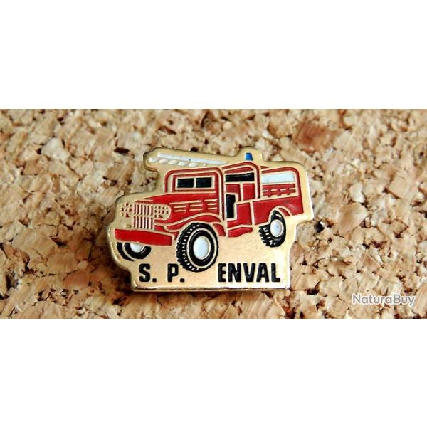 Pin's SAPEURS POMPIERS - Camion DODGE des SP d' ENVAL 63 - peint cloisonn� - fabricant PUBLIDOME