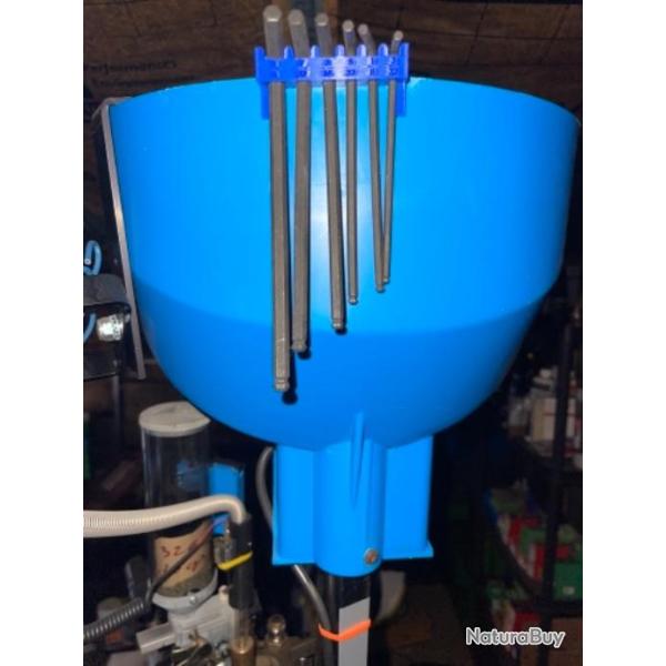 Support de cl�s allen bleu � clipser sur le case feeder dillon  650, 750, 1050, 1100