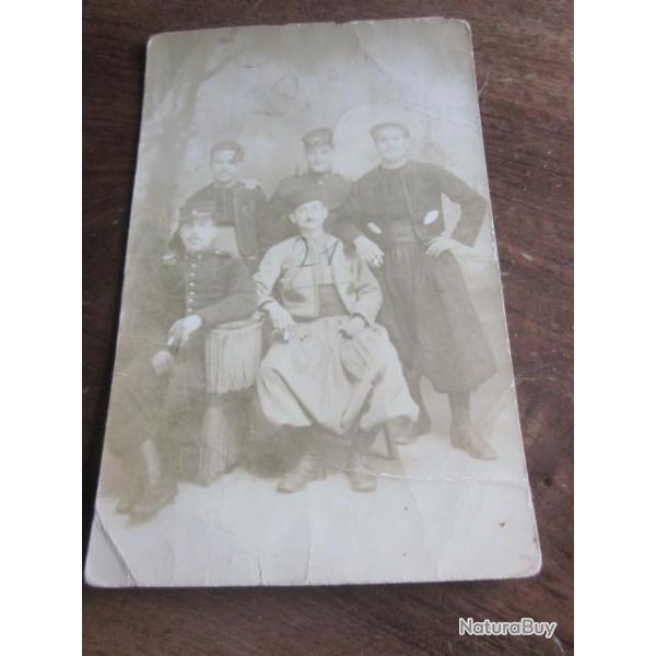 CP  SOLDATS  ZOUAVES  6eme  & 18 eme  regiment