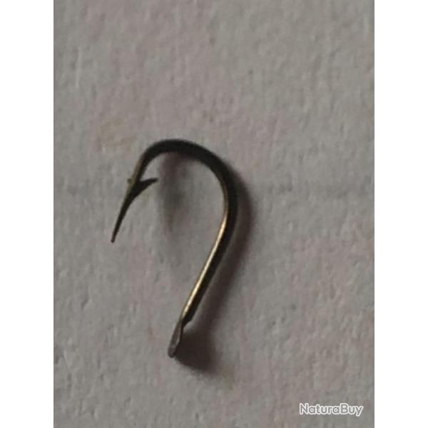 100 Hame�on n 17 palette ref 505 forg� bronz� renvers� tige courte peche carnassier mustad