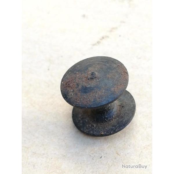 Bouton acier pour bretelle de fusil et quipement militaire diamtre 12mm  (499K)