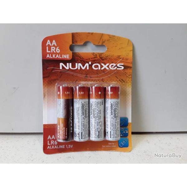AXEL  6769 BOITE 4 PILES NUM AXES AA LR6 ALKALINE  NEUF