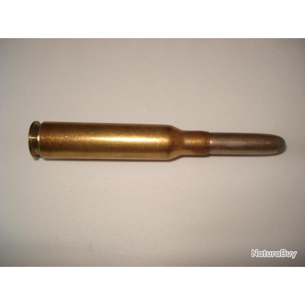 une cartouche de 6,7x53 mannlicher schonauer, ogive demi blind�e, rare calibre pour collection
