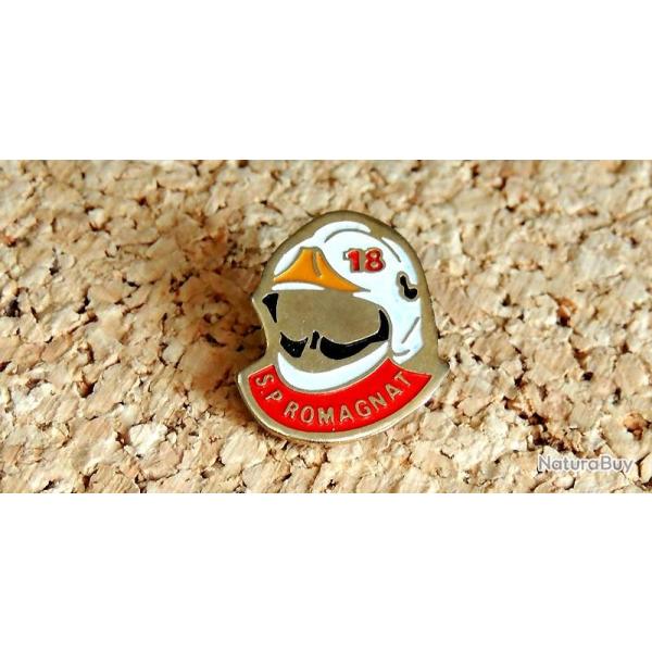 Pin's SAPEURS POMPIERS - SP de ROMAGNAT 63 Casque 18 - peint cloisonn� - fabricant inconnu