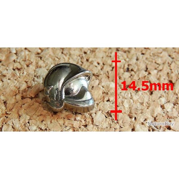 Pin's SAPEURS POMPIERS - Casque F1 de SP en relief 14.5 mm - m�tal chrom� - fabricant inconnu