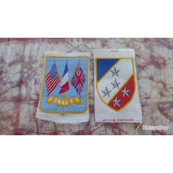 2 ECUSSONS TISSU  LIBERATION FRANCE ET 1ERE ARMEE STRASBOURG