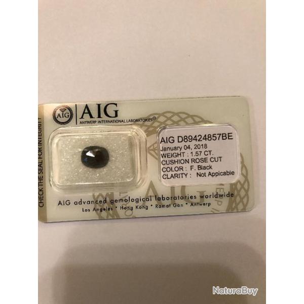 Beau Diamant  Noir Naturel certifier  AIG et scell�  1,57 carats. " une valeur refuge "