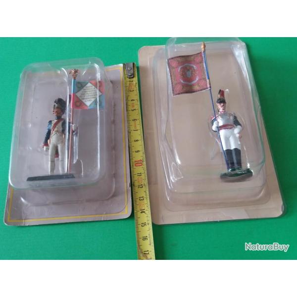 COLLECTION - ANNCIENNE EDITION 2 SOLDAT- EN PLOMB PORTE DRAPEAUX