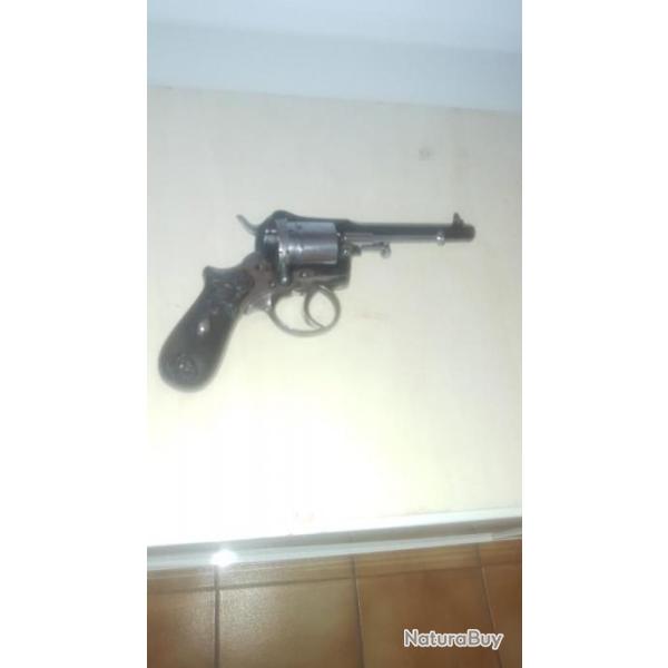 revolver a broche en 9mm type lefaucheux