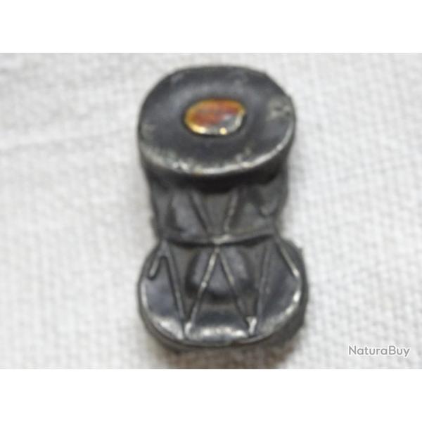 jm50) lot , joli menuki  ancien ,  figurant   petit prix