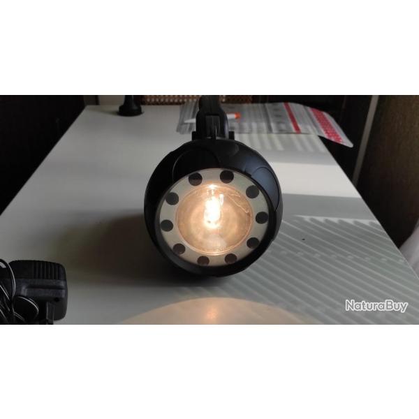 Projecteur chargeur 220 volts