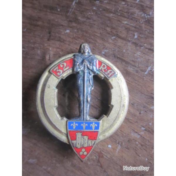 INSIGNE 32eme REGIMENT D ARTILLERIE / DRAGO PARIS H 196