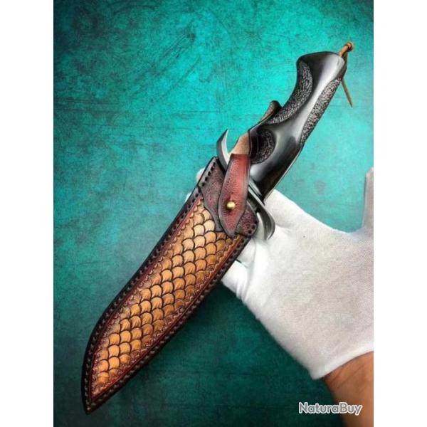 Acier Damas VG10 - Bois d'�b�ne - tranchant rasoir - Haute duret�.