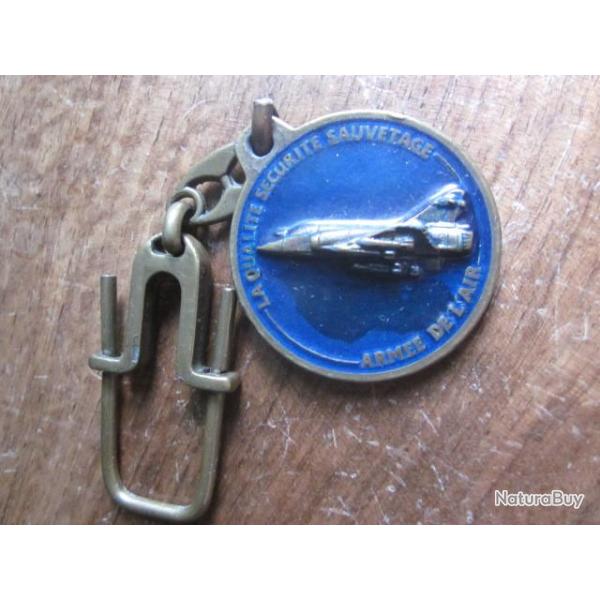 PORTE CLE EMAILLEE / LA QUALITE SECURITE SAUVETAGE ARMEE DE L AIR / E A A 608