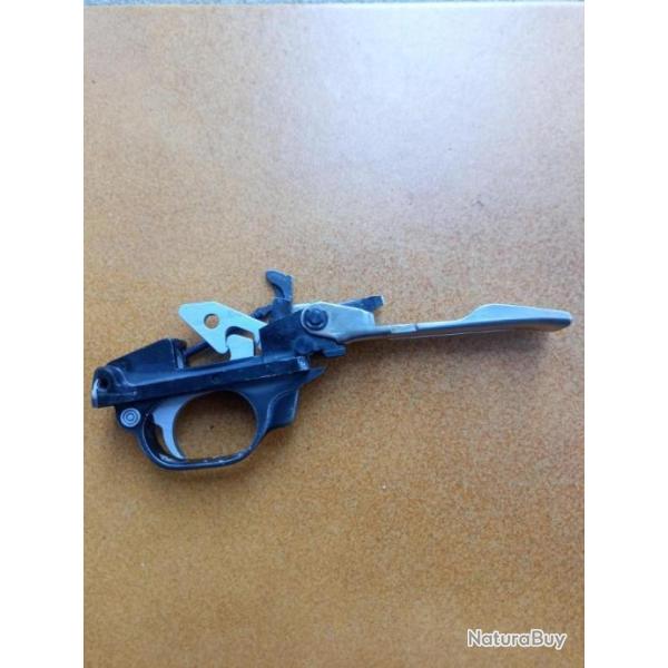 SOUS  GARDE BENELLI 121 SL 80 . Complet .