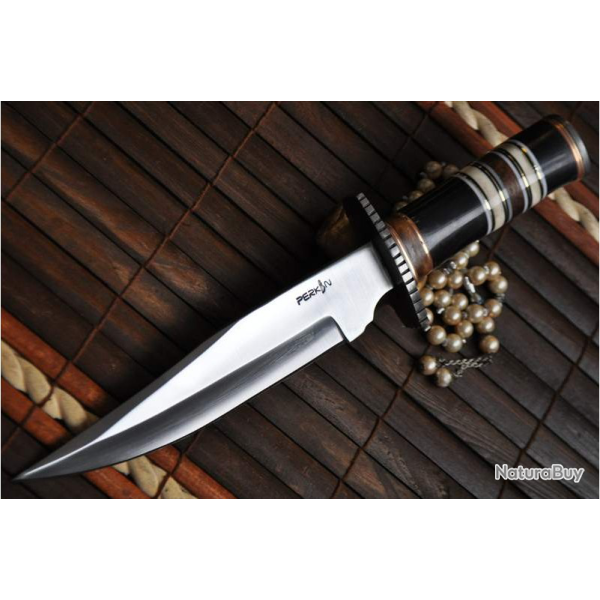 SUPERBE COUTEAU DE CHASSE  CORNE BUFFLE - OS - BOIS DE NOYER