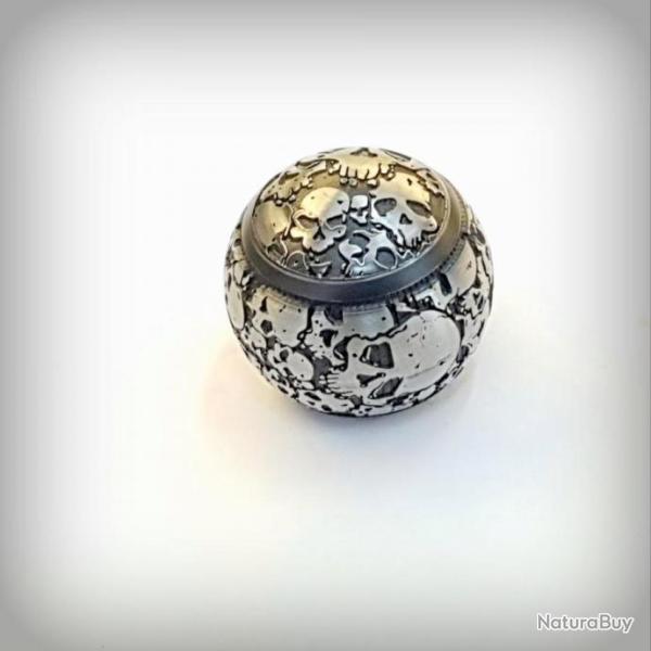 Boule de Blaser avec des cr�nes