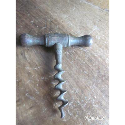 Ancien tire bouchon à ressort avec cage