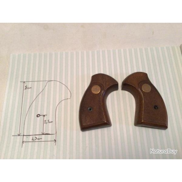 Plaquettes bois noyer pour revolver MAUSER