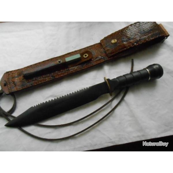 FORT COUTEAU DE CAMP , GAINE python ,parfait tout out door