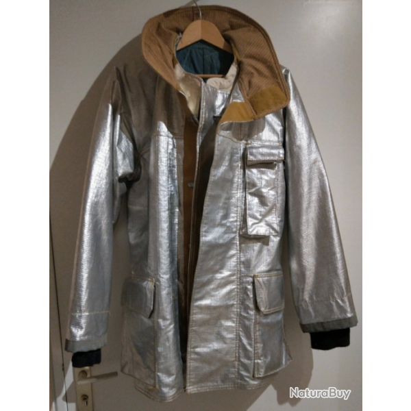Blouson pompiers en kevlar anti-feu et aluminis� (Canada).