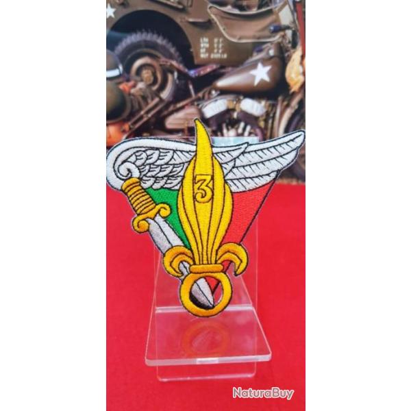 Ecusson du 3� BEP ( 3� Bataillon Etranger Parachutiste) Hauteuir : 90 mm