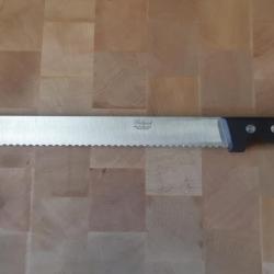 COUTEAU &Agrave; GENOISE ET ENTREMET 30 CM BELLYNCK