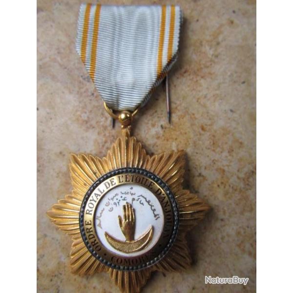 m�daille ORDRE ROYAL DE L'�TOILE D'ANJOUAN CHEVALIER FRANCE colonial M�DAILLE OUTRE-MER