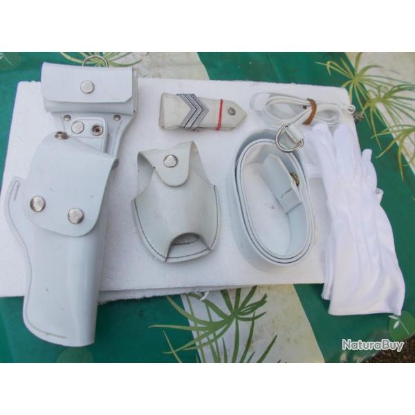 lot quipement police en blanc,tat neuf