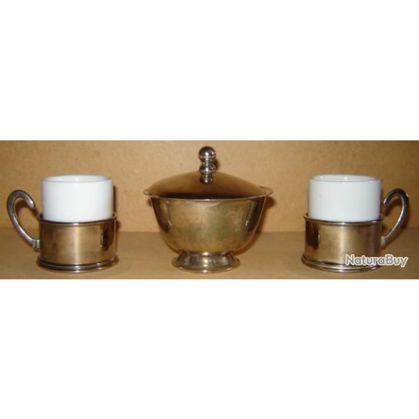 2 tasse et un sucrier en �tain