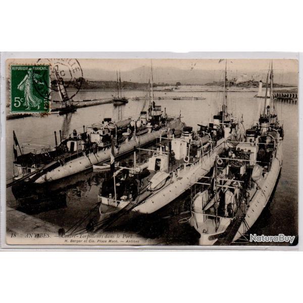 CPA - Marine Militaire -ANTIBES -Contre Torpilleurs dans le Port N1311