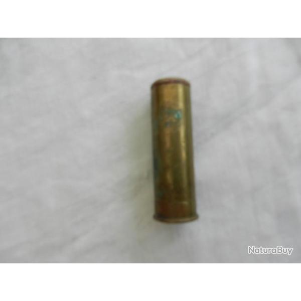 Une ancienne cartouche de fusil de chasse pour collection cal 16 douille laiton