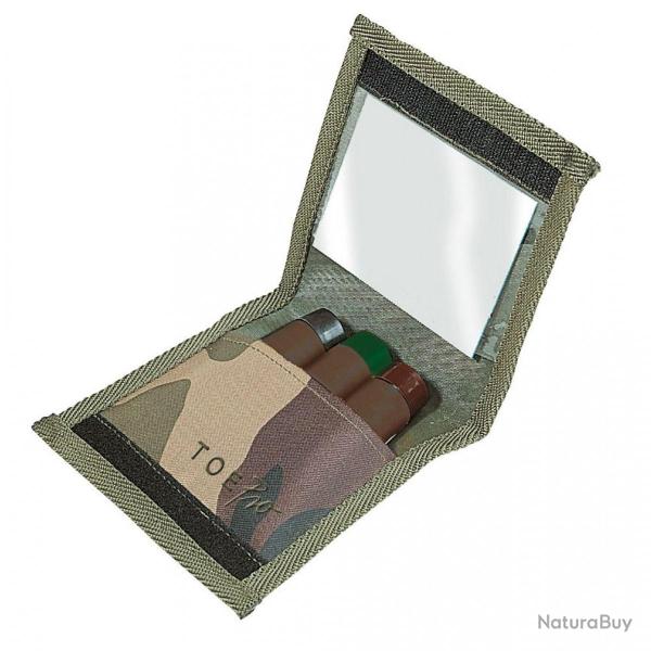 Pochette avec trois tubes de cr�me de camouflage