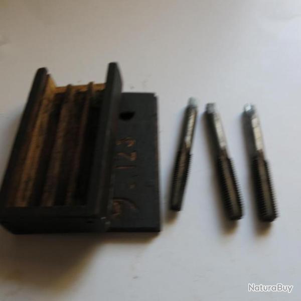 VENDU PAR CUIRASSIER11 LOT DE TROIS TARAUDS 9/125 MM