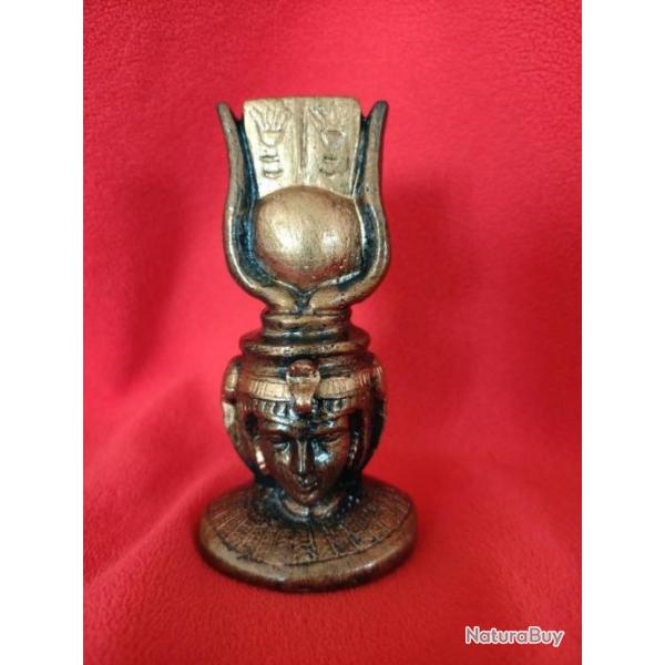 Petit buste d' Egyptienne