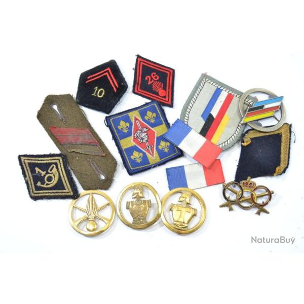 Lot insignes tissu patchs militaires et divers Arm�e Fran�aise