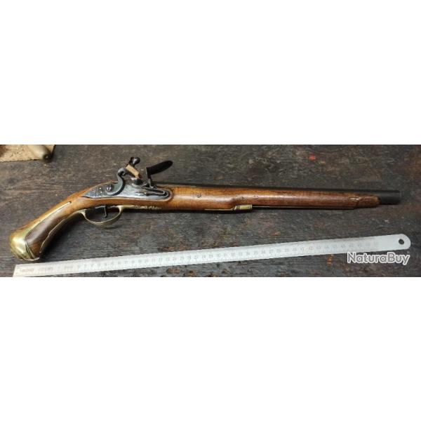 PISTOLET A SILEX Fin du 17�me SIECLE - ARQUEBUSIER: NOEL TERRASSON a SAINT ETIENNE