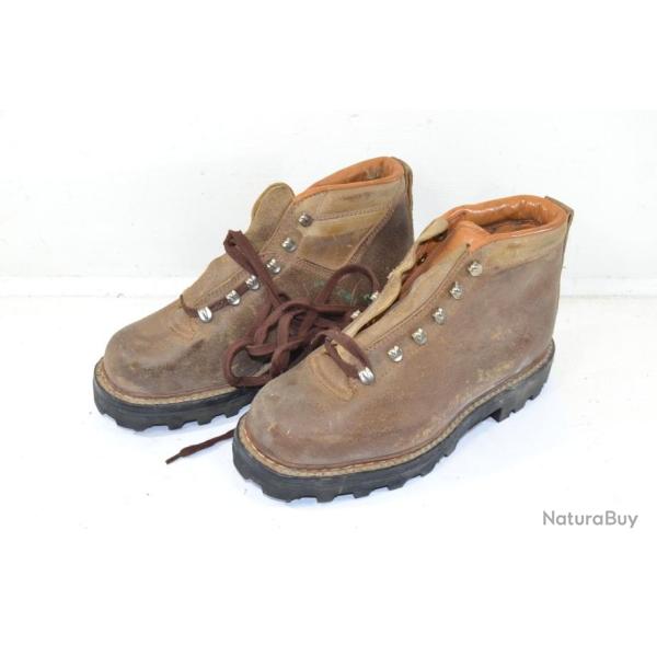 Brodequins troupes de montagne Arme Franaise. 1960. taille 40; Chasseur Alpin Algrie