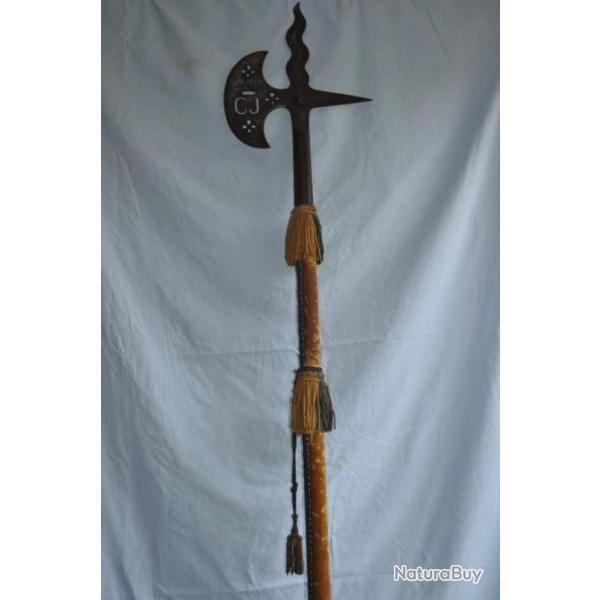 ancienne hallebarde long estoc flamboyant XIX�me