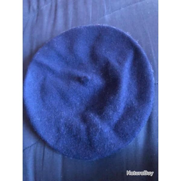 1 bonnet type b�ret bleu noir enfant 8 / 9 ans benetton
