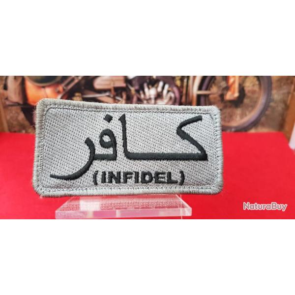 US Patch Army - Largeur : 90 mm - Hauteur : 45 mm ( vel-cro)