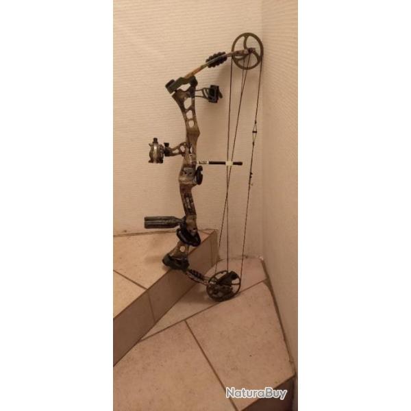 Arc compound bear charge 70 livres