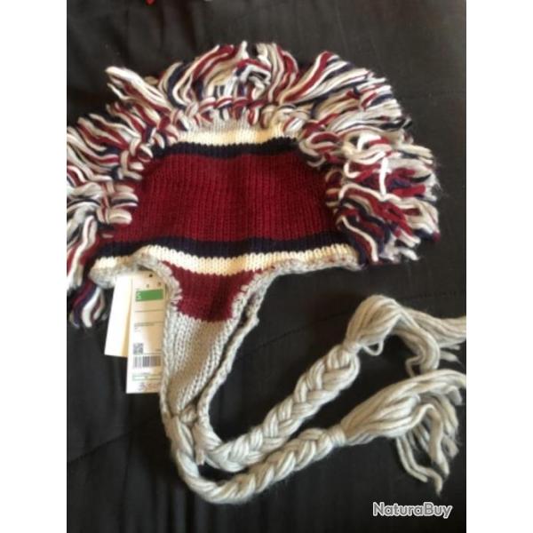 1 bonnet rouge bleu blanc chaud enfant 6 / 7 ans benetton