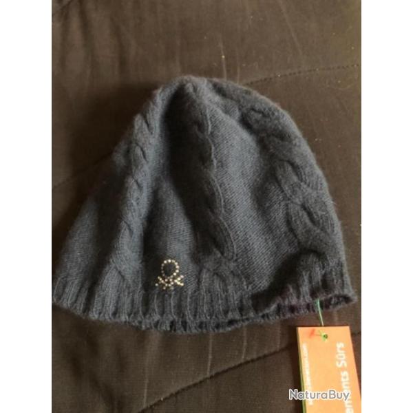 1 bonnet enfant 6 / 7 ans bleu noir  benetton
