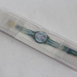 SWATCH Montre Swatch Art Horizon GZ118