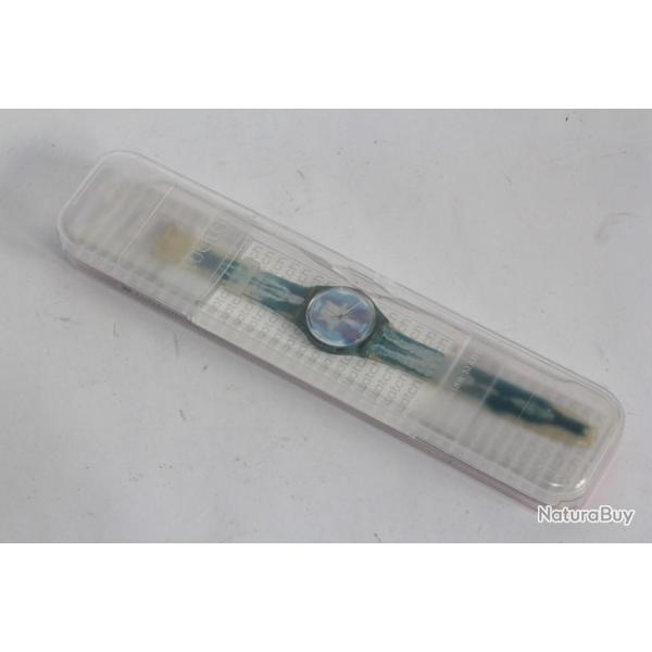 SWATCH Montre Swatch Art Horizon GZ118